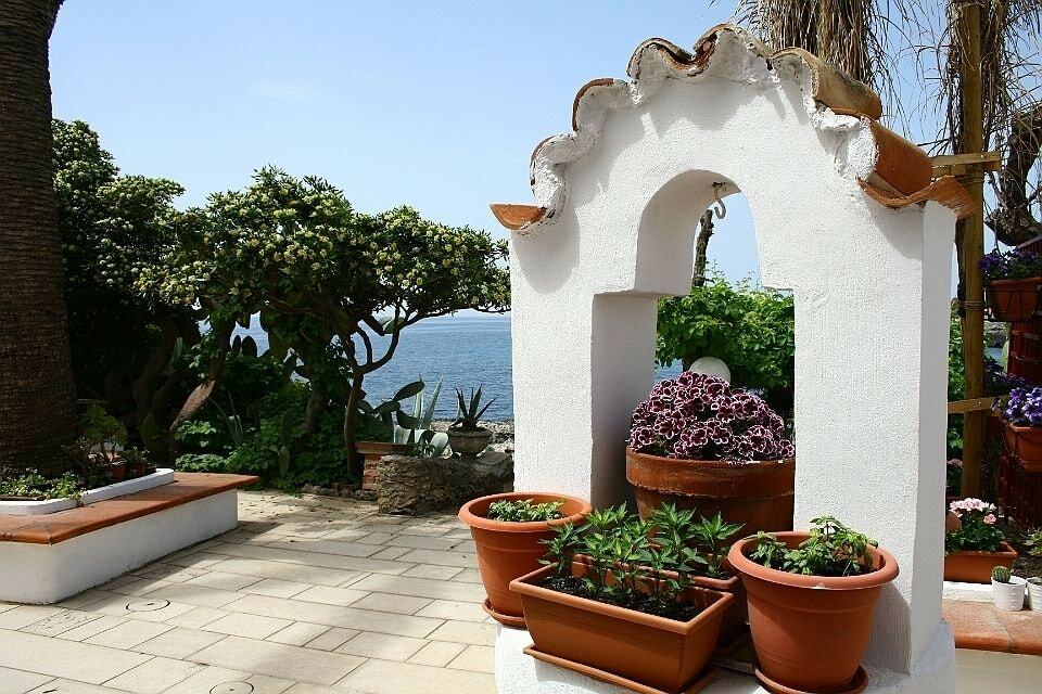 Villa Elisa B&B Leporano Exteriör bild